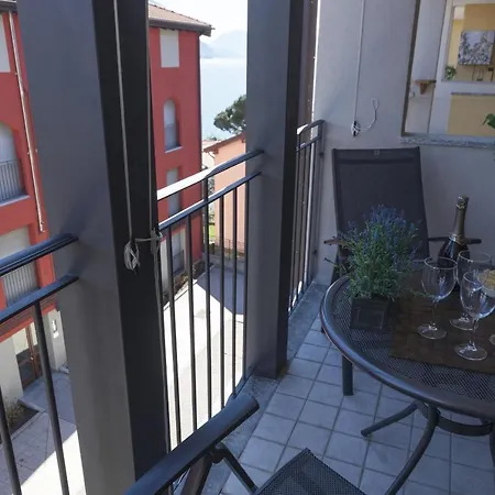 Modern Airconditioned 2-bedroom Lake Escape Apartamento Acquaseria