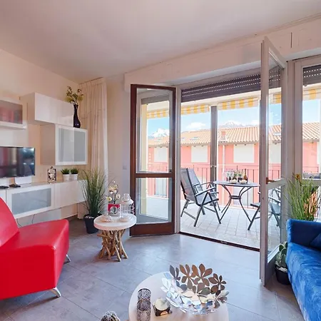 Modern Airconditioned 2-bedroom Lake Escape Apartman *