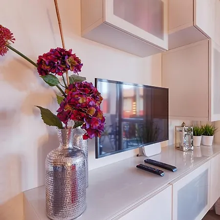 Apartman Modern Airconditioned 2-bedroom Lake Escape Acquaseria