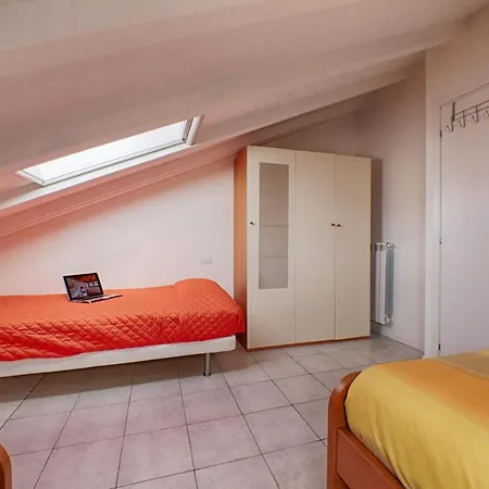 Apartman Modern Airconditioned 2-bedroom Lake Escape *