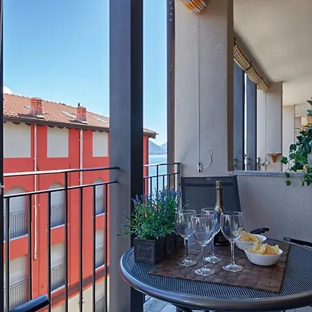 Modern Airconditioned 2-bedroom Lake Escape Apartmán Acquaseria